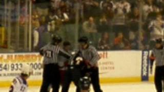 Brandon Dubinsky fight vs Gregory Campbell