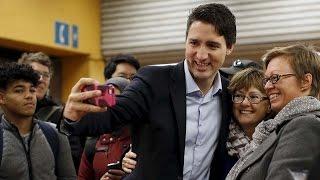 Justin Trudeau surprises Montreal commuters