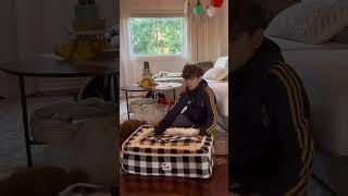 Unbox with me: We all like this comfy bed!