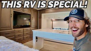 This RV layout is SPECIAL and TOP QUALITY! Full time living ready! 2025 DRV Mobile Suites Orlando