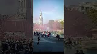 #sunderland # football #fans start taking over Trafalgar Square