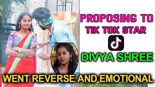 PROPOSING TO TIK TOK STAR DIVYA SHREE |TELUGU PRANKS |DREAMBOY JAYSURYA /prank on divya shree