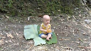 Many children abandoned by their biological parents in the mountains were saved by single mothers.