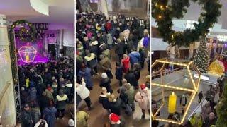 Capodanno nella metro di Kharkiv, il concerto della speranza