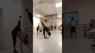 Little exercise of FloorWork - Adult Contemporary Dance Classes | teacher Laura Gioia