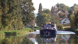 Cruise the Burgundy Region of France aboard the 12 Passenger Hotel Barge La Belle Epoque