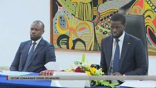 La population réagit à La fin du cumul des Mandats pour les ministres Sénégalais