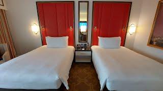 𝐓𝐡𝐞 𝐏𝐚𝐫𝐢𝐬𝐢𝐚𝐧 𝐌𝐚𝐜𝐚𝐮 ~ Deluxe Twin Room