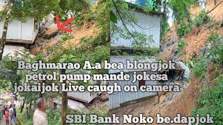 A.a bewaka Baghmara bank mikango blongjok mande jokesa jokaijok/live caugh on camera landslide slide