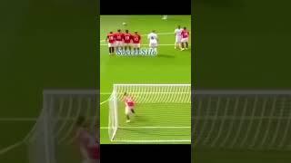 De Gea Making a Mistake with ManUTD Defence Freekick Time!! :)