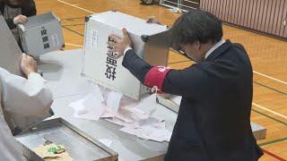 「選挙」また「選挙」　市長選・市議補選の作業終了は午前0時過ぎ　ほっとしたのもつかの間…「帰ったら衆院選の準備を進めます」