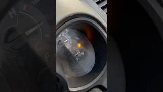 Toyota Hilux fuel light reset. Reseteo de luz de gasoil.