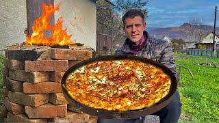 Pizza on a campfire! Tasty, quickly and inexpensive! Life as a refugee in a Ukrainian village!