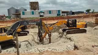 Hitachi-Rock-breaker-rent-in-Perudhurai-Coimbatore-sna-earth-movers