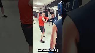 Мастер Спорта СССР по боксу объясняет задание. Харизма  #moscowboxing #boxing #boxinglife #бокс