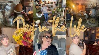 VINTAGE BOOTH REFRESH + THRIFT HAUL & FLIPS | DAY IN THE LIFE WITH THE MAMA ON THE JOB! #thrifthaul