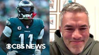 "Inner Excellence" author on Eagles player going viral for reading his book on sidelines