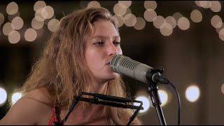 Carson McHone - Dram Shop Gal (Live on Lost River Sessions)