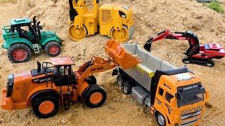 Compilation of excavator dump truck and tractor playing in the sand - Toy car story