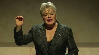 Eddie Izzard's solo performance of Hamlet comes to A.C.T.'s Strand Theater this April!