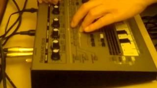 Vacío Aéreo "Electro 808 Track 2" performed with Roland MC 303