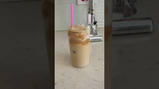 1 min Ice coffee at home #home #coffee #frape #instantcoffee #icecoffee