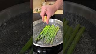 Показываю как вкусно приготовить спаржу