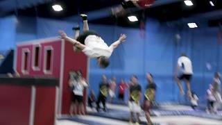 FLIP LAB Schwechat Trampolinpark - High Performance Wall Walk