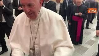 Il Papa riceve i giornalisti di Askanews: "Lottate per conservare il vostro lavoro"