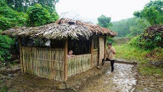 Full Video: The Wandering Life of a 16-Year-Old Single Mother & Journey to Build a Bamboo House