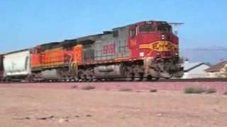 IRFCA - American Goods Trains Hauled By 5 To 10 Diesel Engines