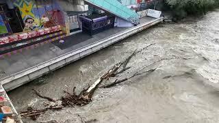 Ufer der Mur wegen Hochwasser gesperrt - Graz!