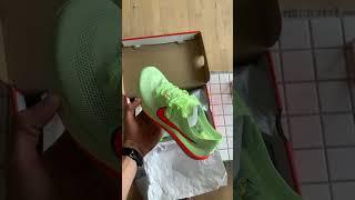 Unboxing Nike ZoomX Dragonfly 