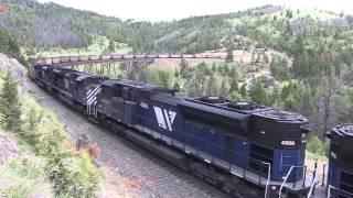 SD70MAC led coal train climbs Mullan Pass