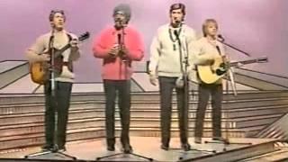 Russ Abbot in 'The Spanners - We're A Folk Group'