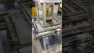Destroqueladora automática ️ / robot de pelado | Digital Print Maquinaria Grafica #máquina #offset