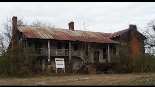 RUREX URBEX Exploring Strange 1836 Abandoned Home