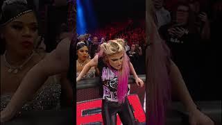 Look out, Alexa Bliss! #Short