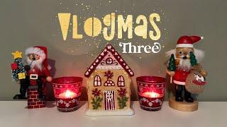  VLOGMAS THREE | Yummy Shortbread & PUZZLE time 