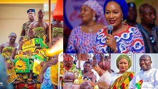 BREAKING: Samira Bawumia Storms Manhyia Palace with a Massive crowd!