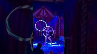 #girl #circus #hulahoop #ledshow #show #performance #artist #цирк #хулахупы #артишок