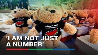 Thousands of teddy bears displayed in Qatar pay tribute to children killed in Gaza | ABS-CBN News