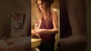 Dirty girl rockin demo making scalloped potatoes with him for dinner 