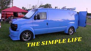 "THE SIMPLE LIFE" 2010 Custom Ford Van.