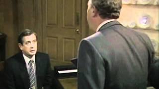 Leading Questions - Yes Prime Minister