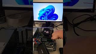 Removing ram from running pc