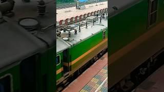 Grand entry Garib rath express wag9 locomotive #trendingshorts #shorts #ytshorts #viralshorts