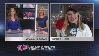 Twins Kick Off Home Opener With Breakfast