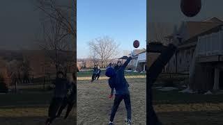 The craziest one hand catch of all time!! #football #viral #sports #shorts