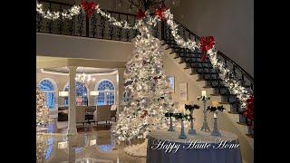 Full Home Holiday and Christmas Tour 2020 includes Foyer, Family Room, Kitchen, Sunroom, Living Room